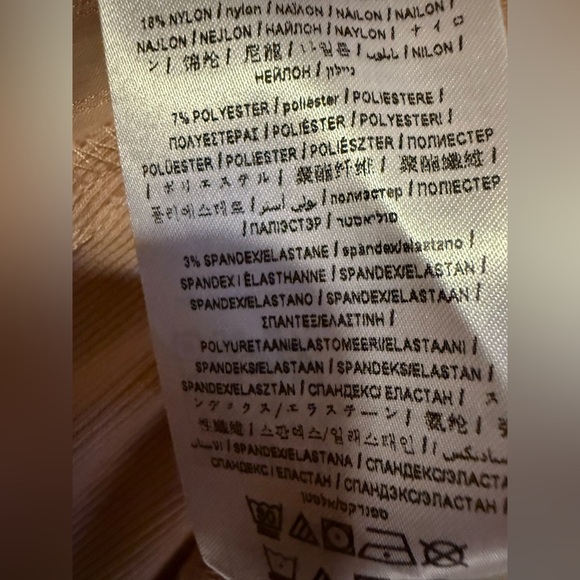 Guess Mixed Texture Button Down Blouse Size Medium - Picture 8 of 8